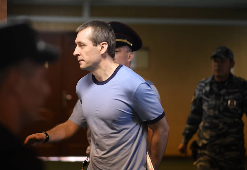 Защита Дмитрия Захарченко (на фото) просит отменить ранее вынесенный ему приговор