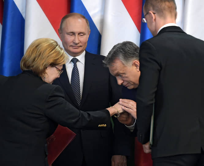 Виктор Орбан в этот день больше знаков внимания оказывал министру здравоохранения России Веронике Скворцовой, чем даже Владимиру Путину