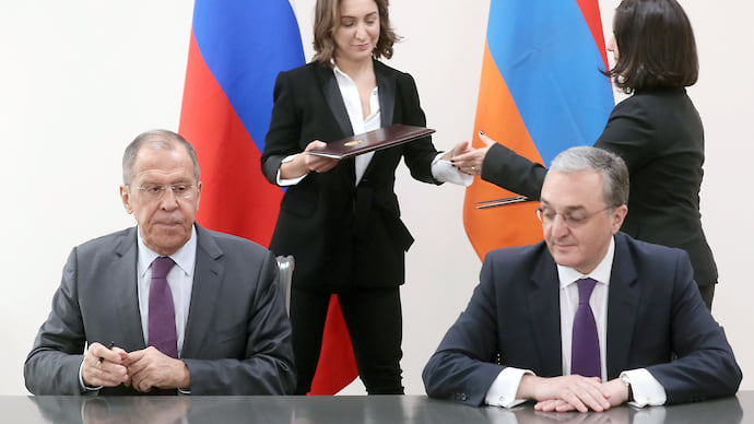 Сергей Лавров выполнил лабораторную работу
