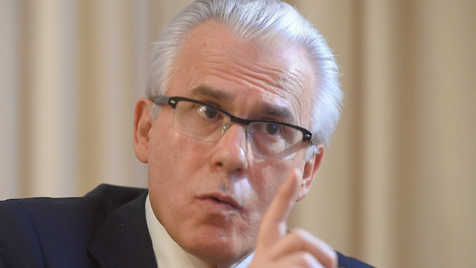 «Коррупция — это рак демократии»
