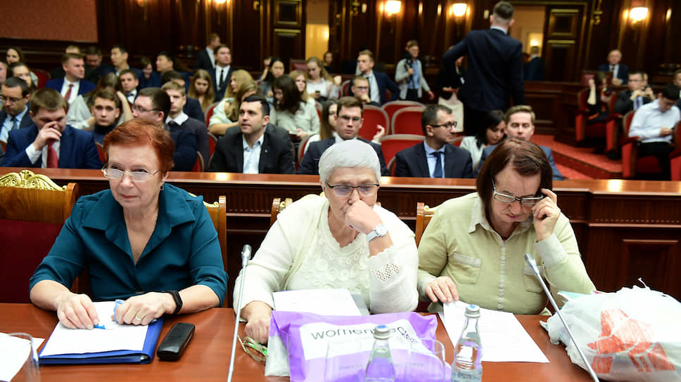 Заседание Конституционного суда России по жалобе Евгении Шашевой, Алисы Мейсснер, и Елизаветы Михайловой 