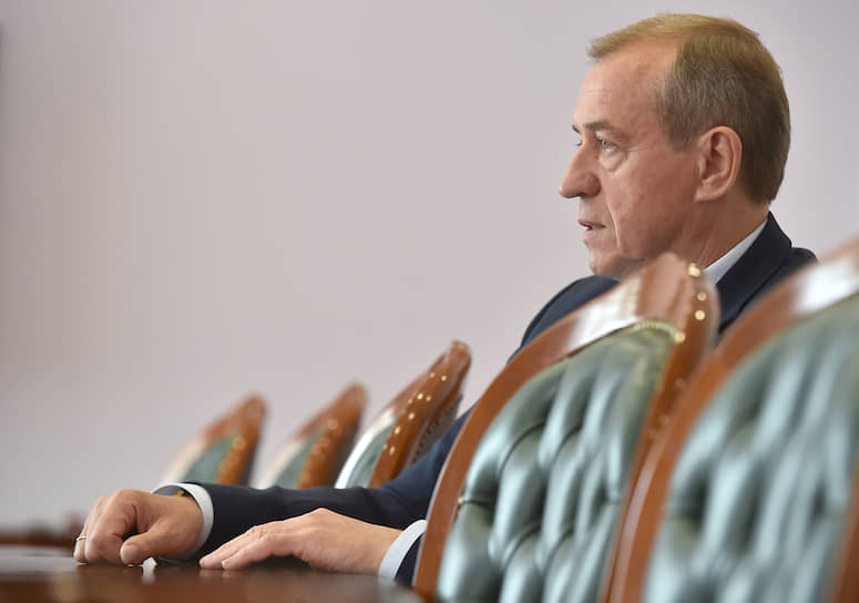 К концу своего губернаторства Сергей Левченко фактически оказался в политической изоляции
