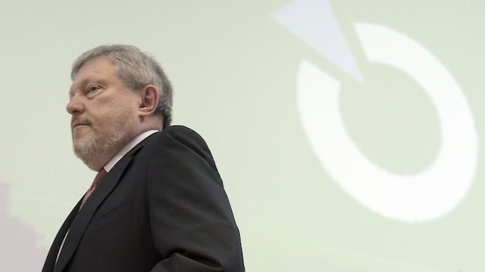 То ли править, то ли защищать