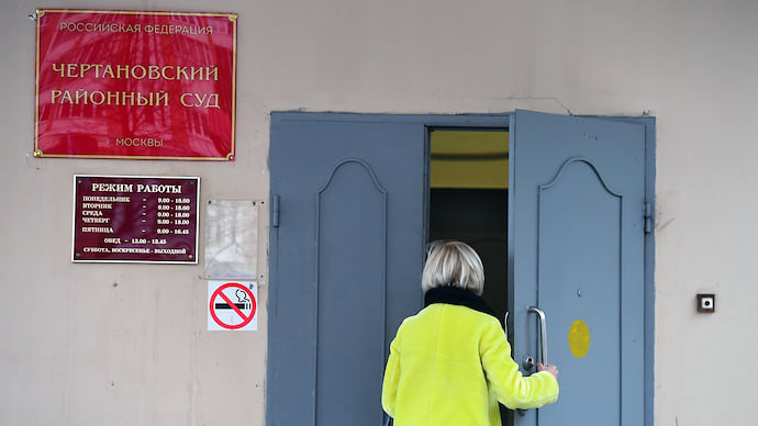Если в суд пронесли пистолет, то он должен выстрелить