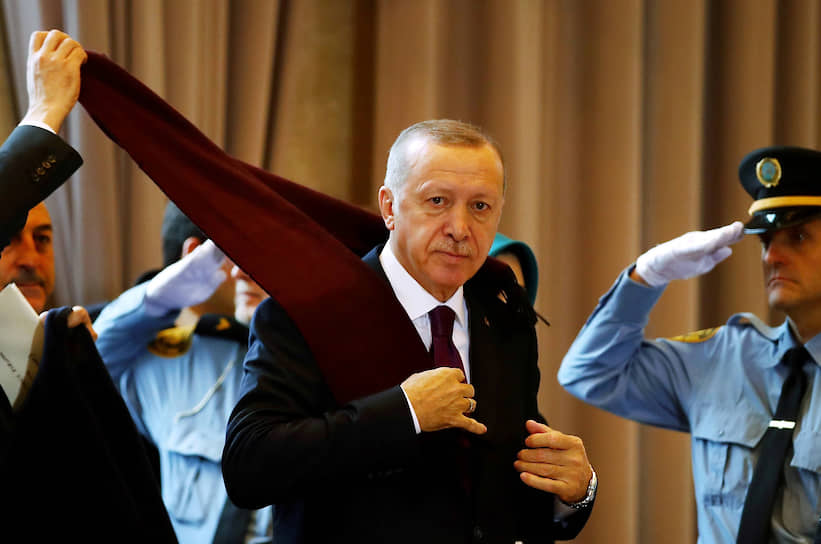 Президент Турции Реджеп Тайип Эрдоган готов вылететь в Москву для обсуждения ситуации в Сирии с российским коллегой Владимиром Путиным