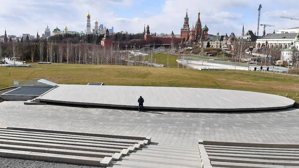 Как Москву и область отправили на самоизоляцию