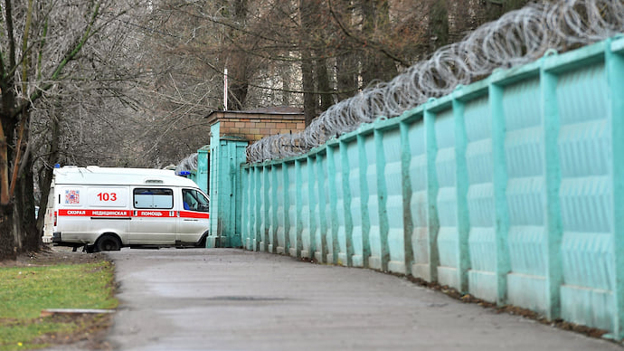 Автопрому вызвали скорую