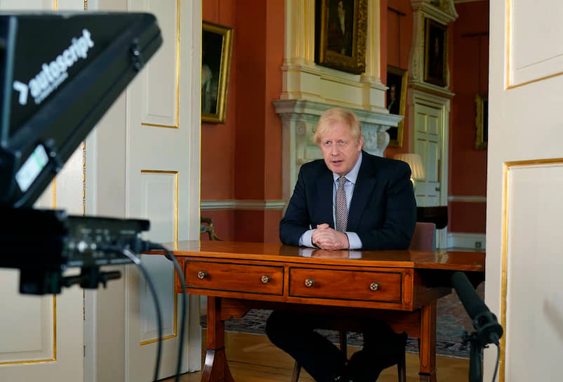 Премьер Британии Борис Джонсон видит главной задачей правительства достижение баланса между контролем над распространением вируса и постепенным восстановлением экономики