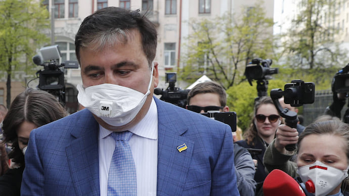 Паны дерутся — у генацвале чубы трещат