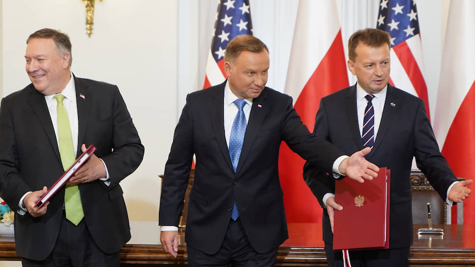 Слева направо: Майк Помпео, президент Польши Анджей Дуда, министр национальный обороны Польши Мариуш Блащак