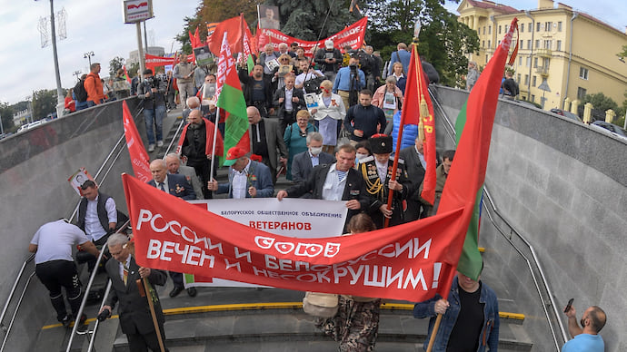 Говорит и подслушивает Минск