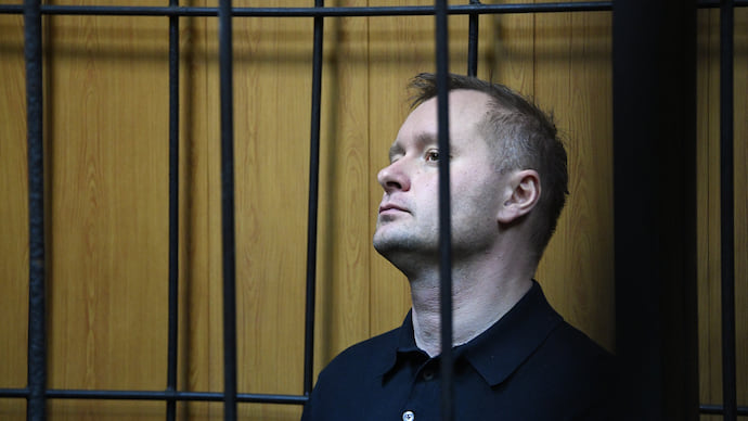 Повинным можешь ты не быть, но гражданином быть обязан