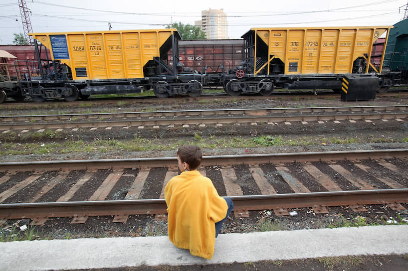 Железнодорожники пытаются изыскать дополнительные средства для выполнения огромной инвестпрограммы в карманах грузоотправителей