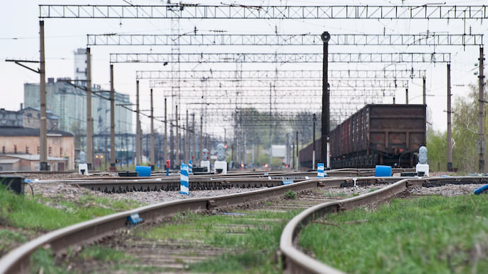 Вагоны грузят поддержкой