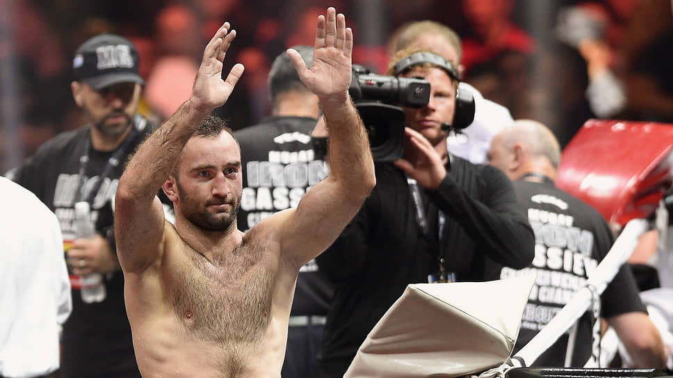 Бой против Сефера Сефери станет для Мурата Гассиева (на фото) первым после поражения от Александра Усика 21 июля 2018 года и дебютным в супертяжелом весе