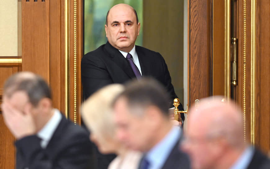 Премьер-министр Михаил Мишустин отказывается работать с федеральными должностями, которые по факту никто не занимает