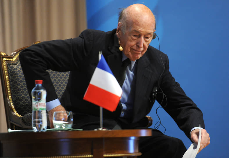Бывший президент Франции Валери Жискар д&#39;Эстен во время лекции в МГУ им. М. В. Ломоносова в 2015 году