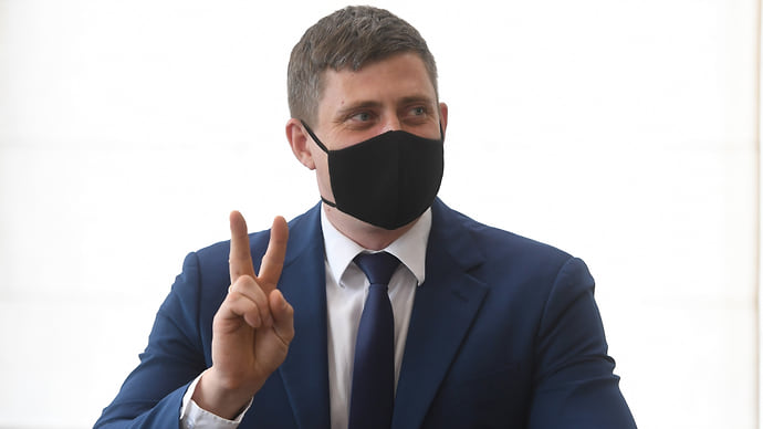 Статистика пойдет по рукам