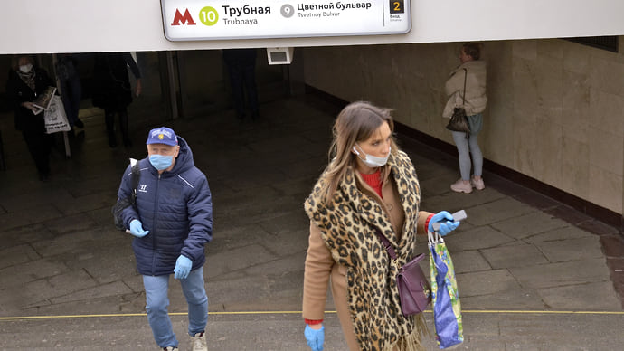 Нарушители масочного режима ушли под землю