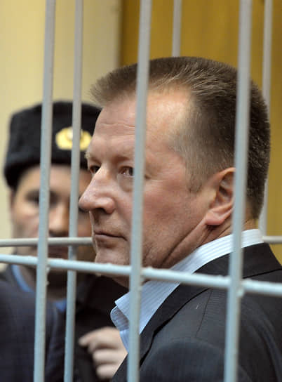 После условно-досрочного освобождения Александру Елькину пришлось знакомиться с материалами второго уголовного дела