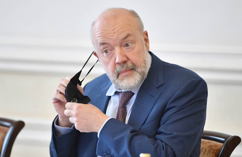 Председатель комитета Госдумы по госстроительству и законодательству Павел Крашенинников 