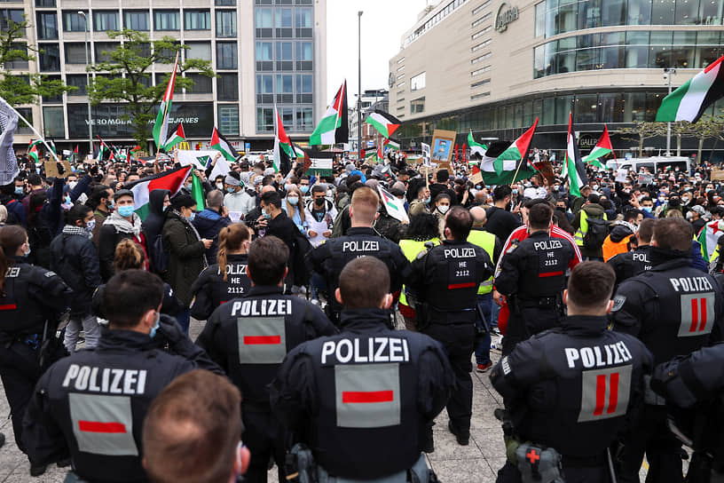 Митинг в поддержку палестинцев во Франкфурте