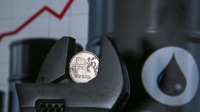 Нефть оказалась в беззапасности