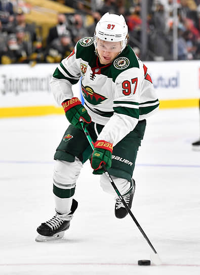 Кирилл Капризов стал восьмым российским хоккеистом, получившим Calder Trophy — приз лучшему новичку НХЛ