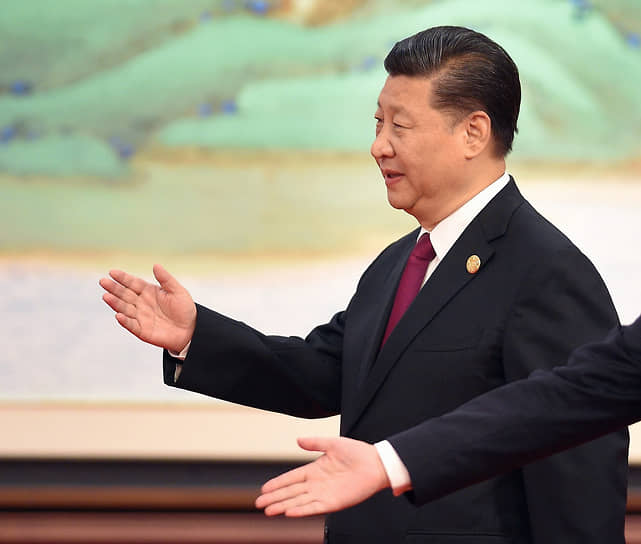 Показатели китайской экономики (на фото — председатель КНР Си Цзиньпин) вызвали у центробанков мира желание в будущем нарастить долю юаня в своих резервах