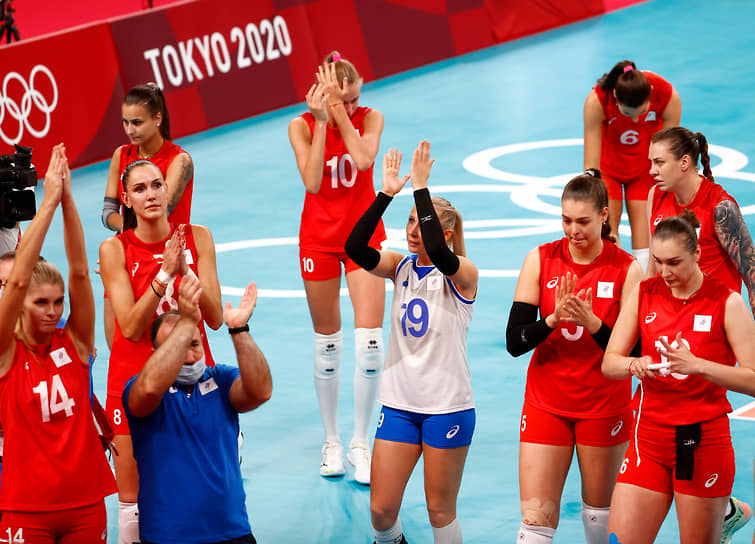 Женская сборная России по волейболу после окончания матча