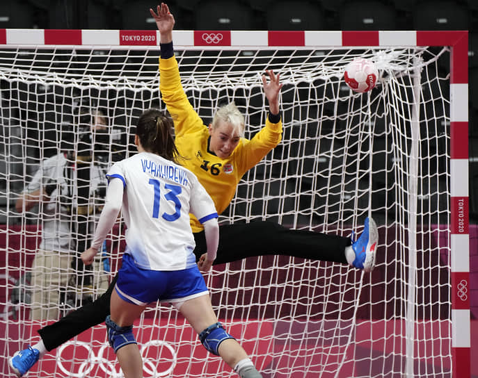 Самым результативным игроком в составе сборной России стала Анна Вяхирева, забросившая в ворота норвежской команды девять мячей