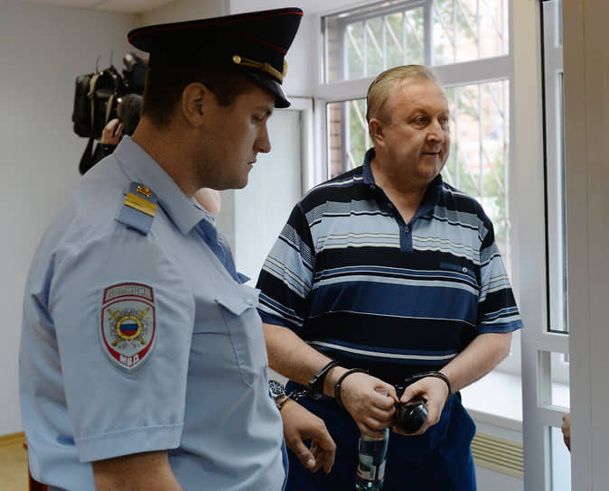 Вячеслав Варчук избежал запрошенного обвинением 14-летнего срока, но все равно выйдет не скоро