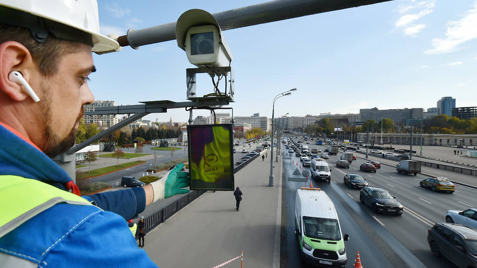 Московский ЦОДД собирается заменить 500 старых камер новыми приборами с расширенным функционалом