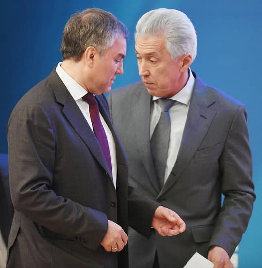 Председатель ГД России Вячеслав Володин (слева) и заместитель председателя ГД России Владимир Васильев