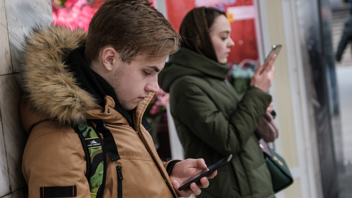 Операторы набрали абонентов
