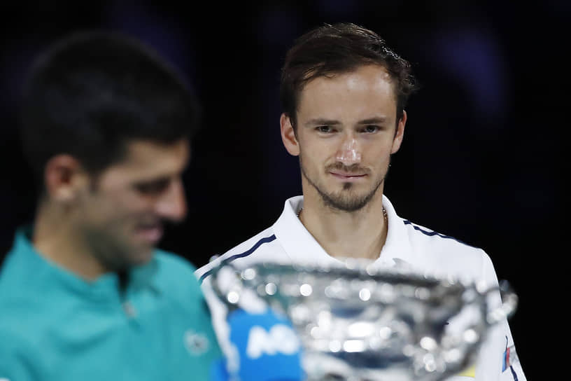 В прошлом году на Australian Open Даниил Медведев (справа) уступил главный приз Новаку Джоковичу. Теперь у россиянина есть хорошая возможность выиграть этот трофей