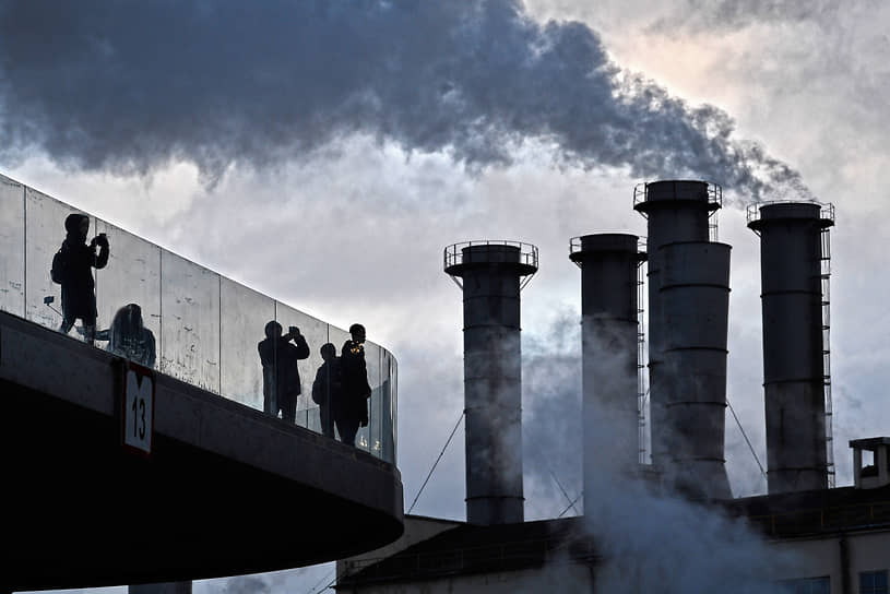Планы Минприроды добиться чистого воздуха в самых грязных городах России оборотными штрафами пугают бизнес, но вряд ли сработают: у контролеров мало данных о выбросах
