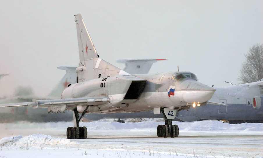 Сверхзвуковой бомбардировщик- ракетоносец Ту-22М3