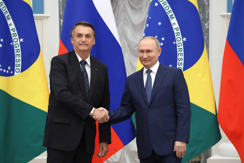 Президент России Владимир Путин (справа) и президент Бразилии Жаир Болсонару 