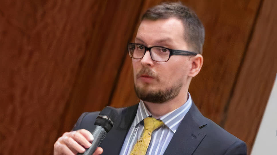Эксперт SIPRI Петр Топычканов об угрозе отказа Киева от безъядерного статуса