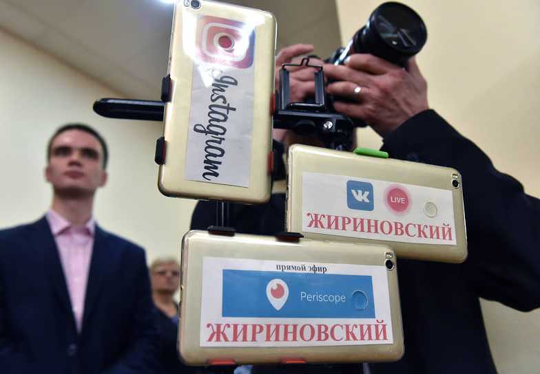 Уход из Instagram и Facebook стал для российских политиков болезненным, но идеологически важным решением