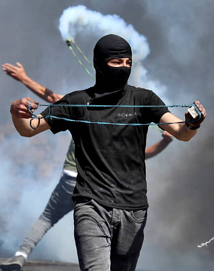 Палестинские протестующие сочли вход израильских полицейских на Храмовую гору «объявлением войны»