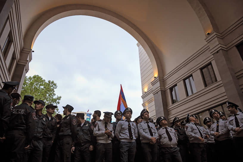 Антиправительственные протесты в Армении