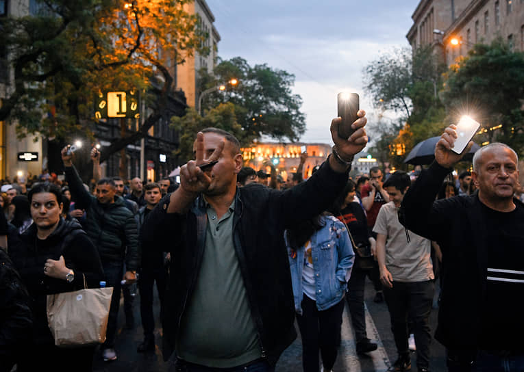Антиправительственные протесты в Армении