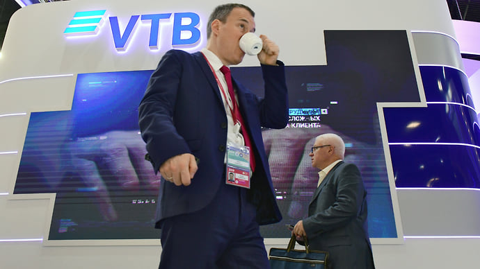 Процессинг потянулся в ВТБ