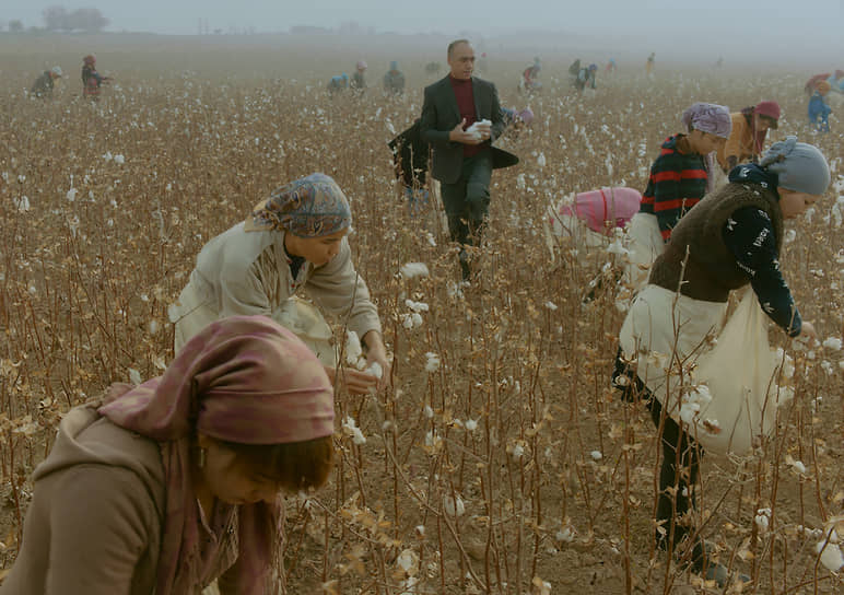 Рабство преследует героев фильма, где бы они ни оказались