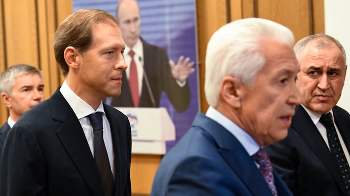 Депутатам посоветовали не расслабляться