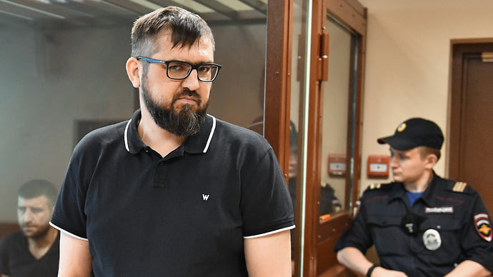Признание оставило бывшего следователя на свободе