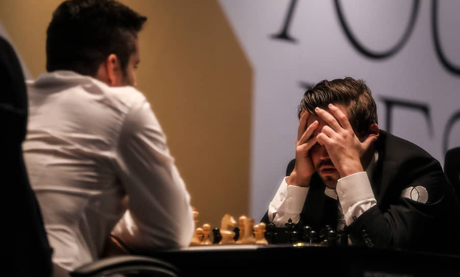 По словам Магнуса Карлсена (справа), он «не чувствует», что благодаря новому чемпионскому матчу с Яном Непомнящим (слева) он «может что-то еще выиграть»