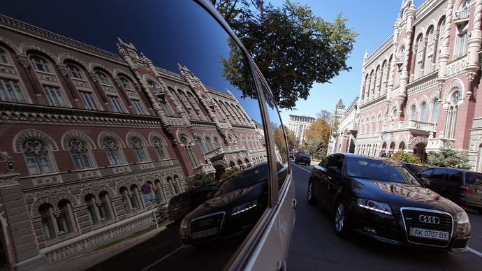 Гривна подешевела на четверть